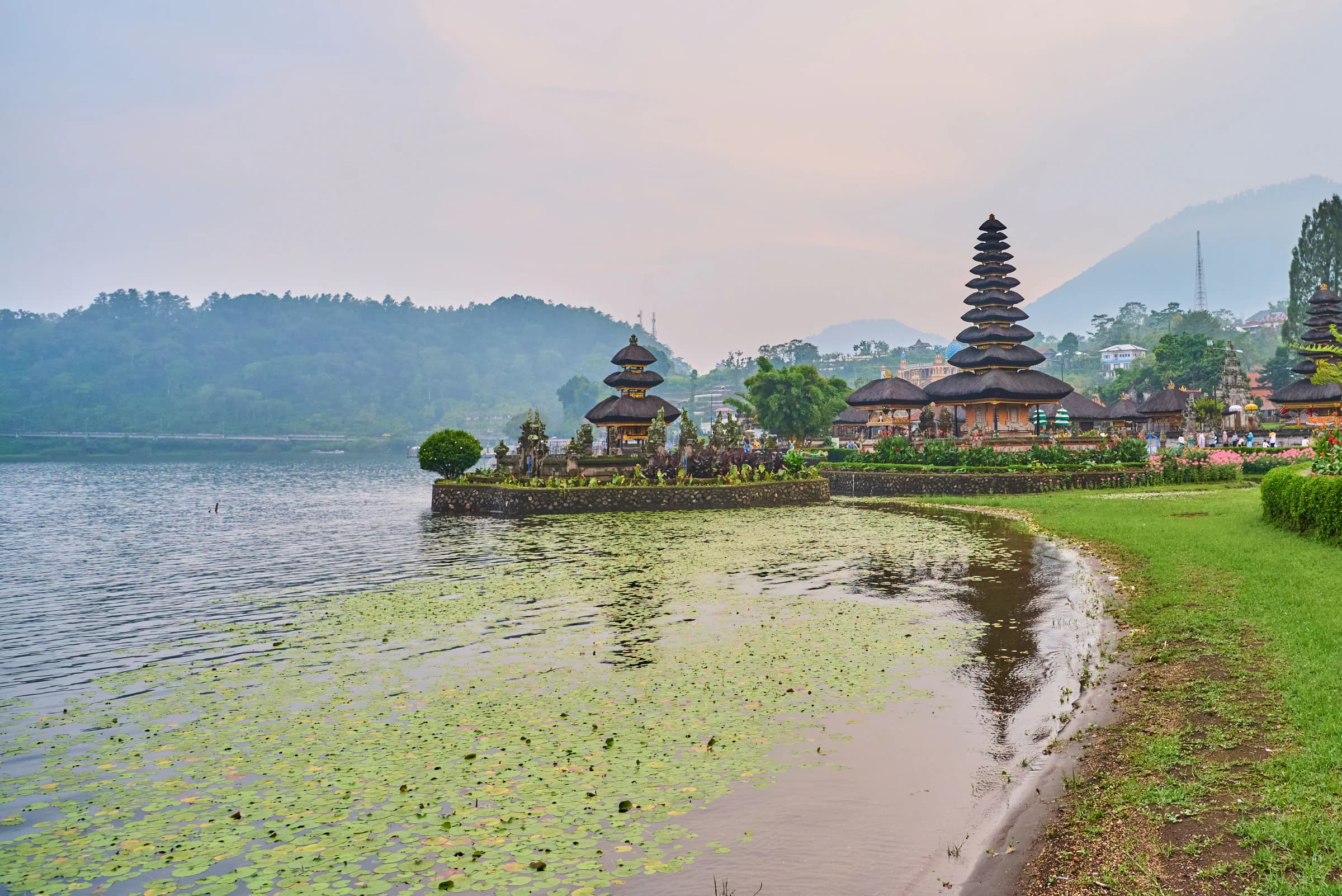 Ulun Danu Beratan Temple beside the lake in Bali
