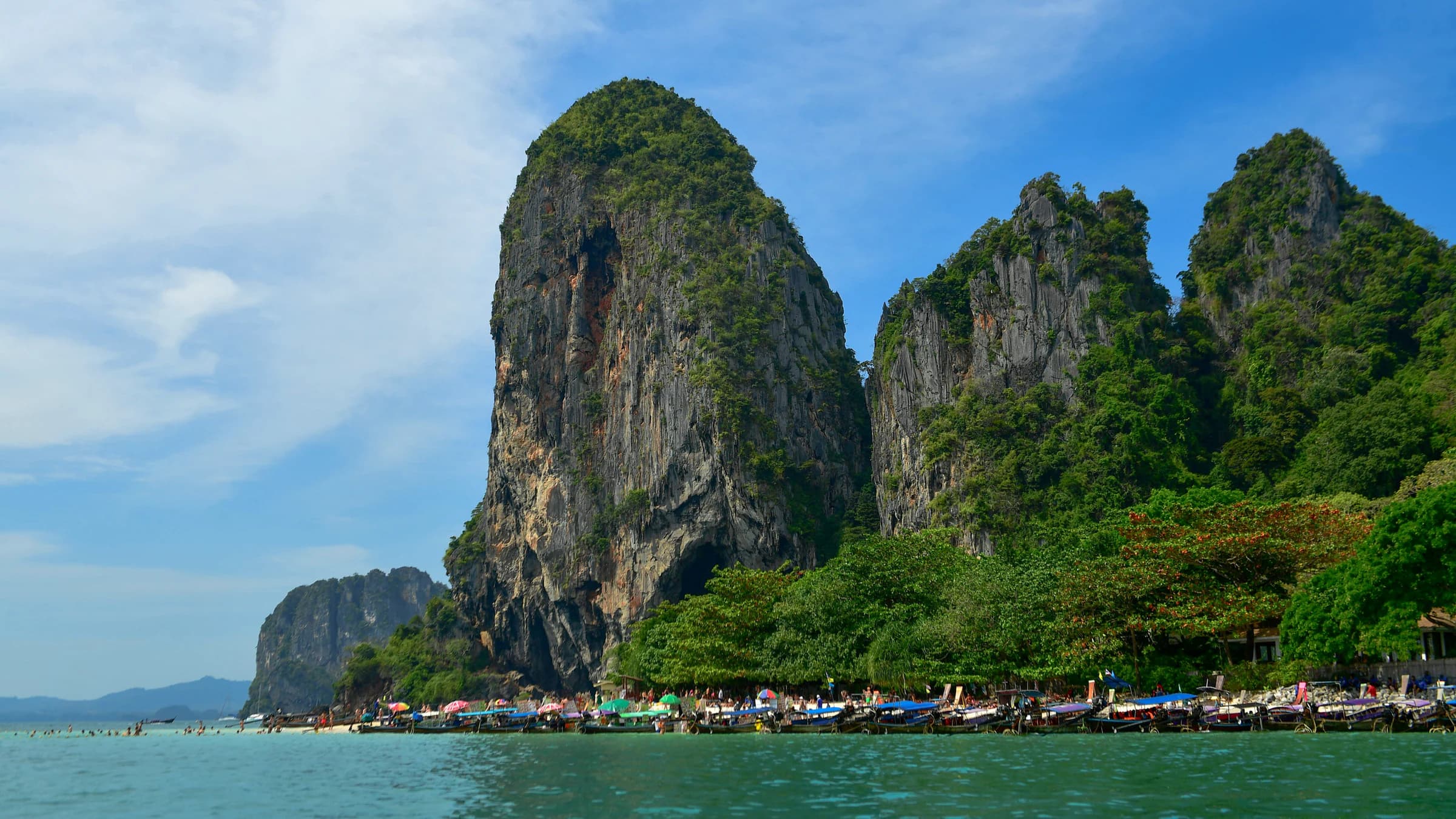 Krabi beach beneath limestone cliffs